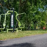 Campsite Mobil Confortable Avec Terrasse - Api-1-52-727 *