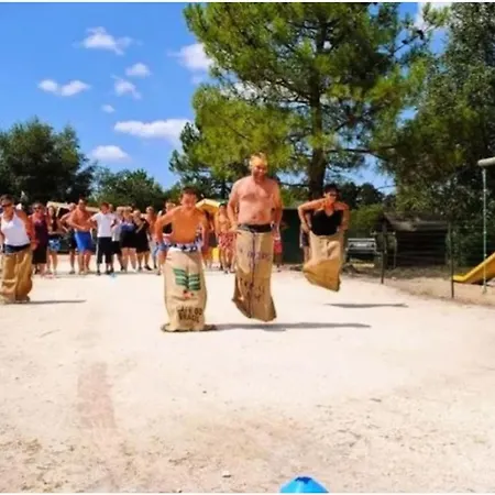 Mobil Confortable Avec Terrasse - Api-1-52-727