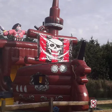 Mobil Confortable Avec Terrasse - Api-1-52-727 * Saint-Sornin (Charente-Maritime)