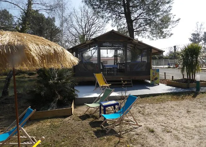 Mobil Confortable Avec Terrasse - Api-1-52-727 Campingplatz