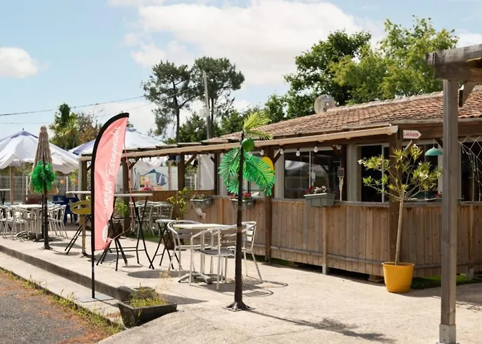 Mobil Confortable Avec Terrasse - Api-1-52-727 Campingplatz